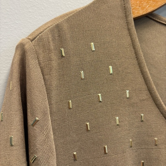 Chico's 3 (XL) Sierra Top Studded Tunic Beige Short Sleeve Asymmetrical - Picture 3 of 11